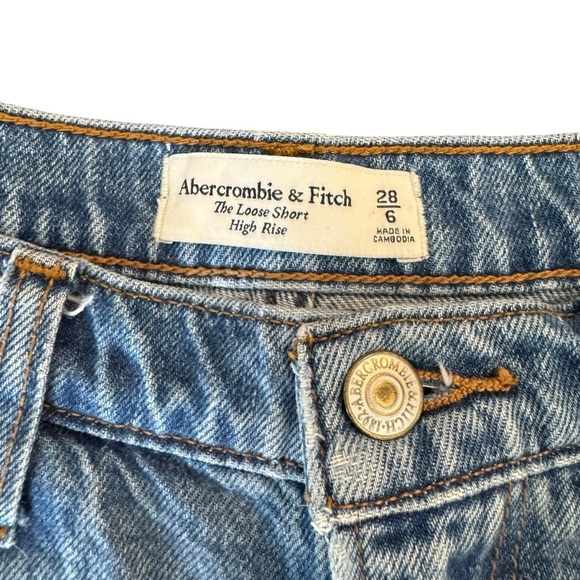 Abercrombie & Fitch - The Loose Short
High Rise Pleated Sz 28/6 - Picture 6 of 7